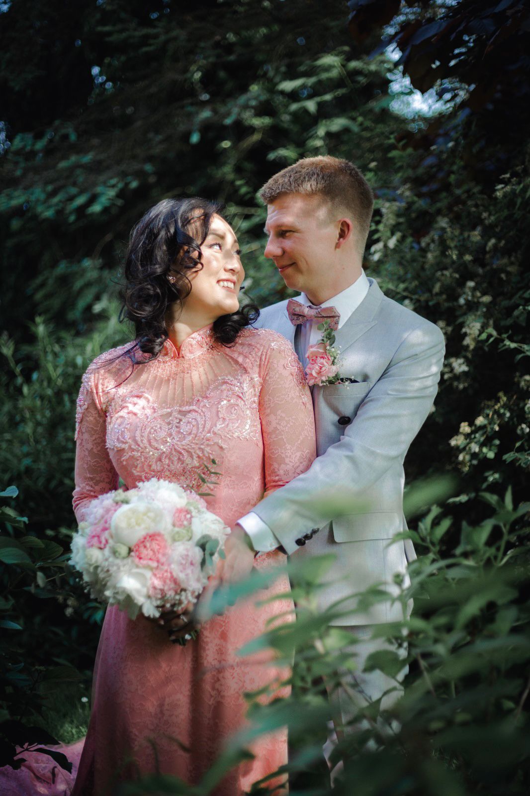 Vietnamesisch traditionelle Verlobung 🧧